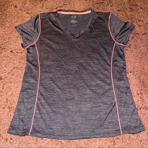 Athletic v-neck t-shirt